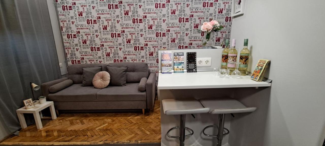 6-Pack Apartment In The Party District Budapest Extérieur photo