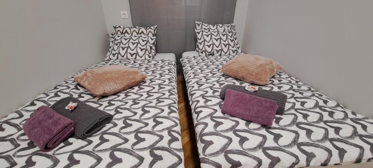 6-Pack Apartment In The Party District Budapest Extérieur photo